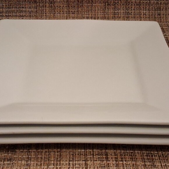 BIA APPETIZER SQUARE PLATES 7-1/4" BY 7-1/4" WHITE Set of 3 - Picture 8 of 8
